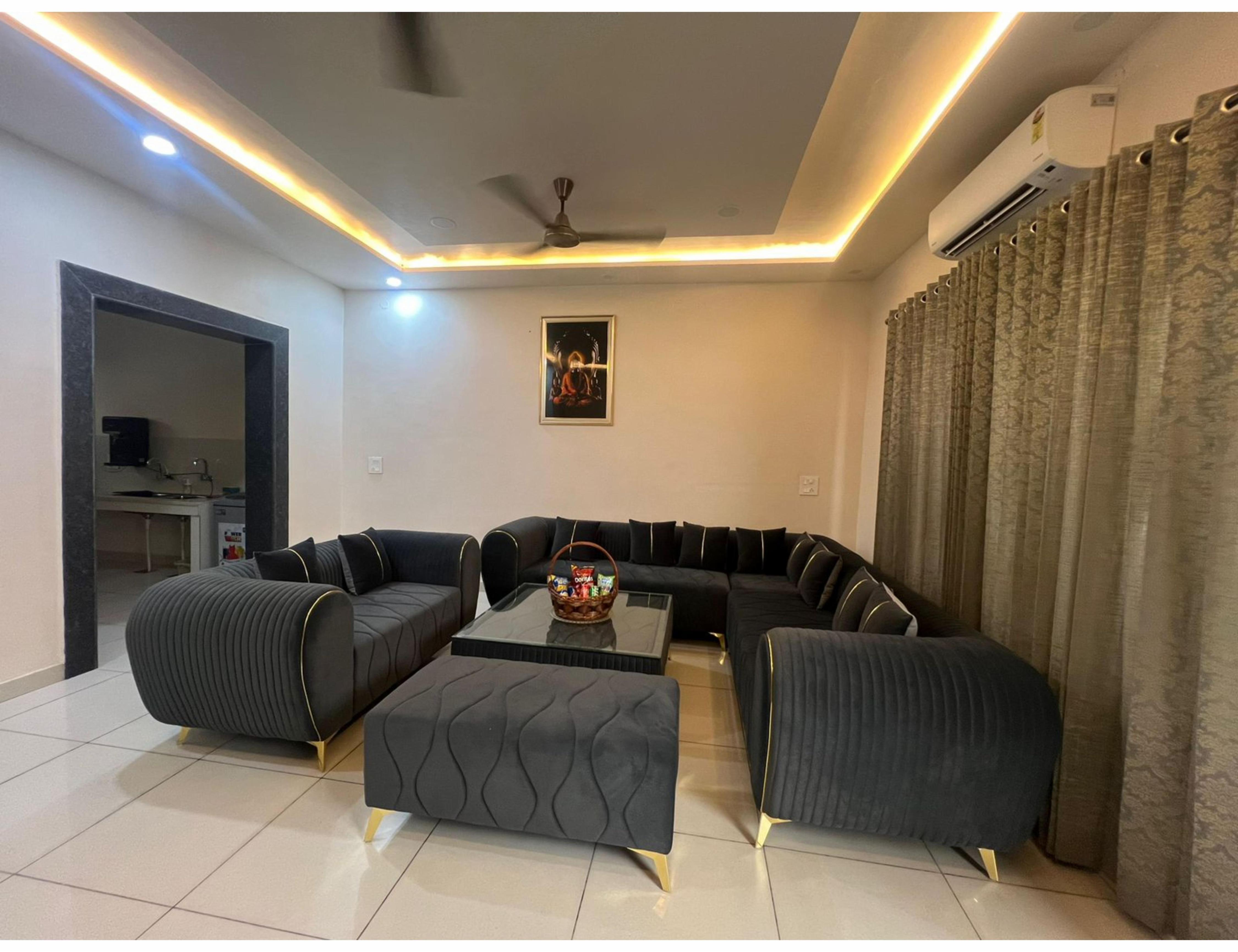 Luxury 3bhk Villa (mere bebe da villa) @gopal nagar - Tap to explore photos