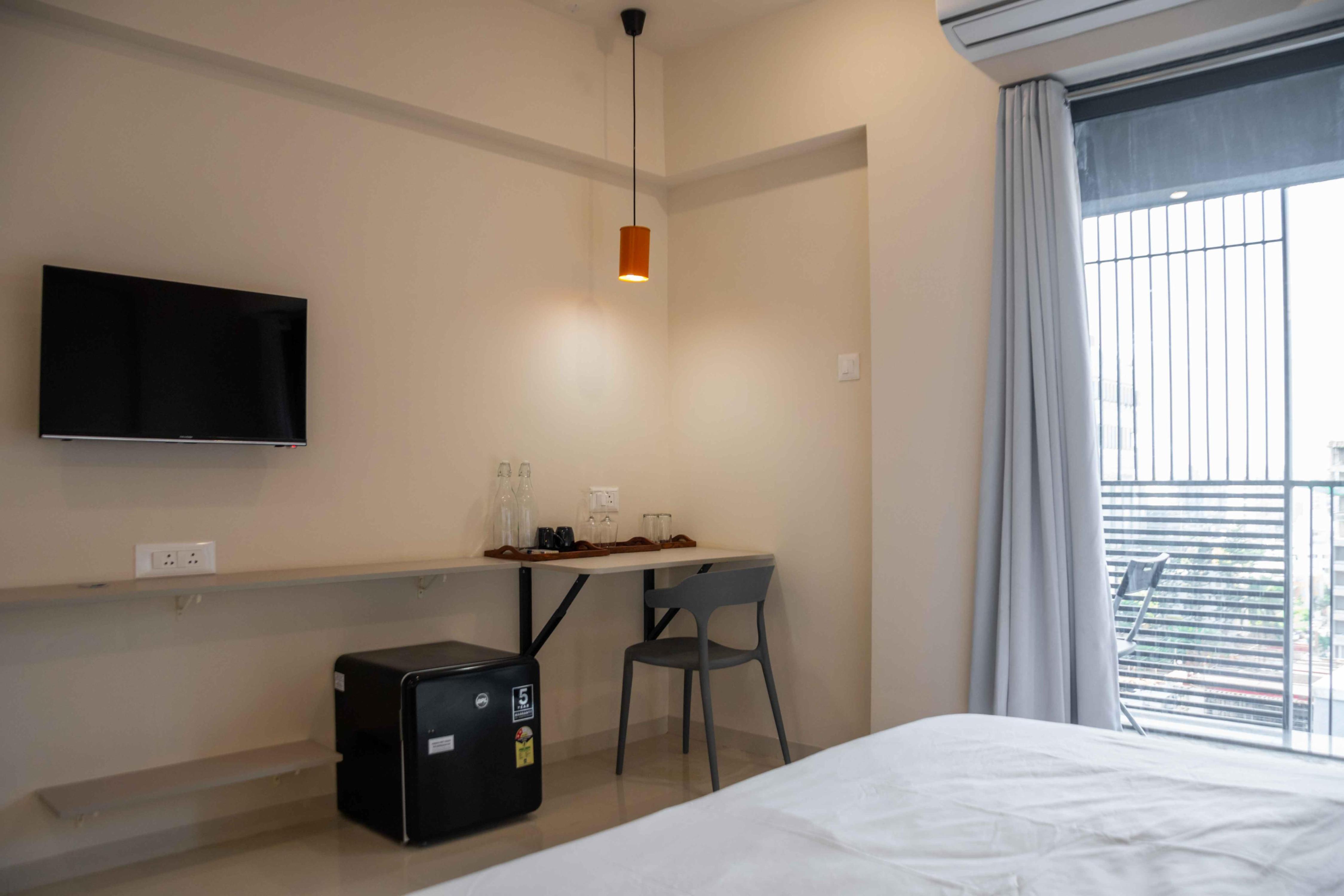 Hamlet Studio Apartments with Balcony - Tap to explore photos