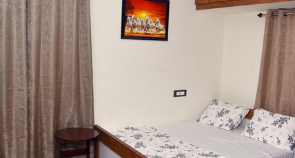 B Square Inn Room Type - Deluxe AC Room