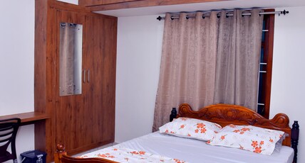 B Square Inn Room Type - Deluxe Non AC Room