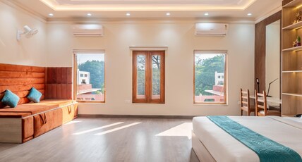 Hotel Ananda Kashi Room Type - Heritage Suite