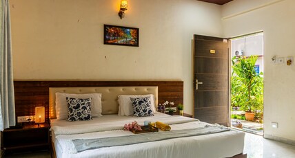 Arnnas Resort Room Type - Luxury Suite with Bathtub
