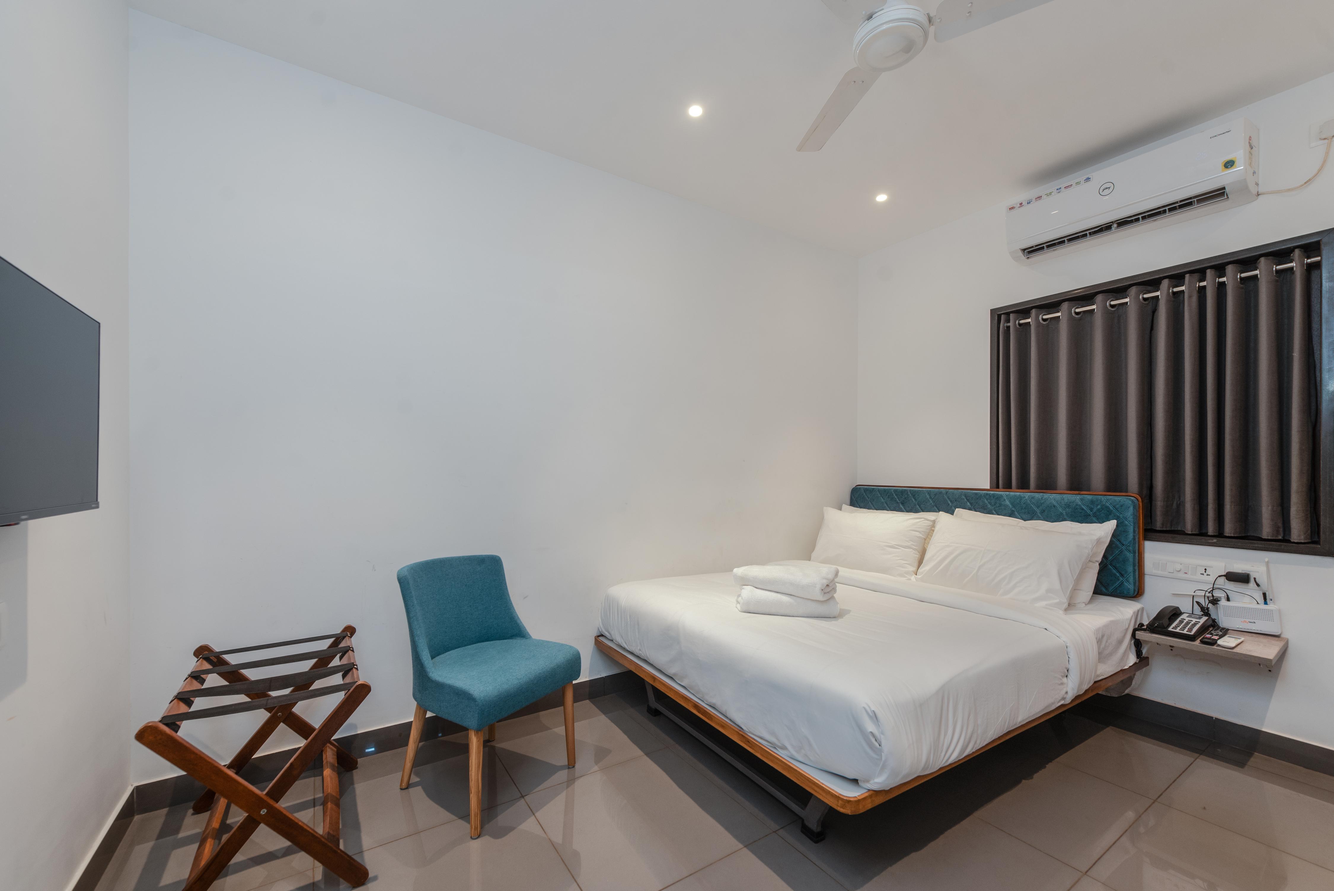 Shoolin Palace Room Type - Deluxe  Room