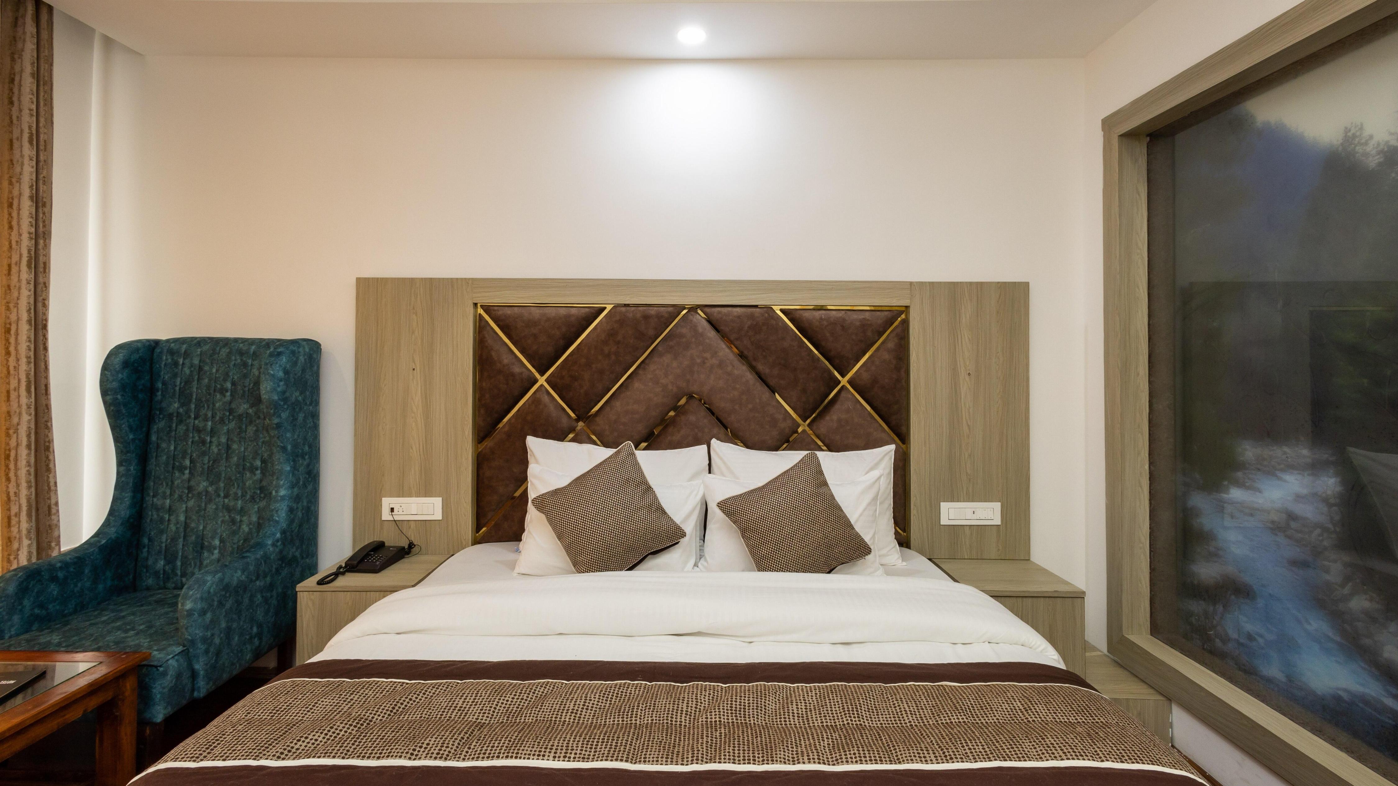 Hotel Snow White Regency Room Type - Deluxe Room with Balcony