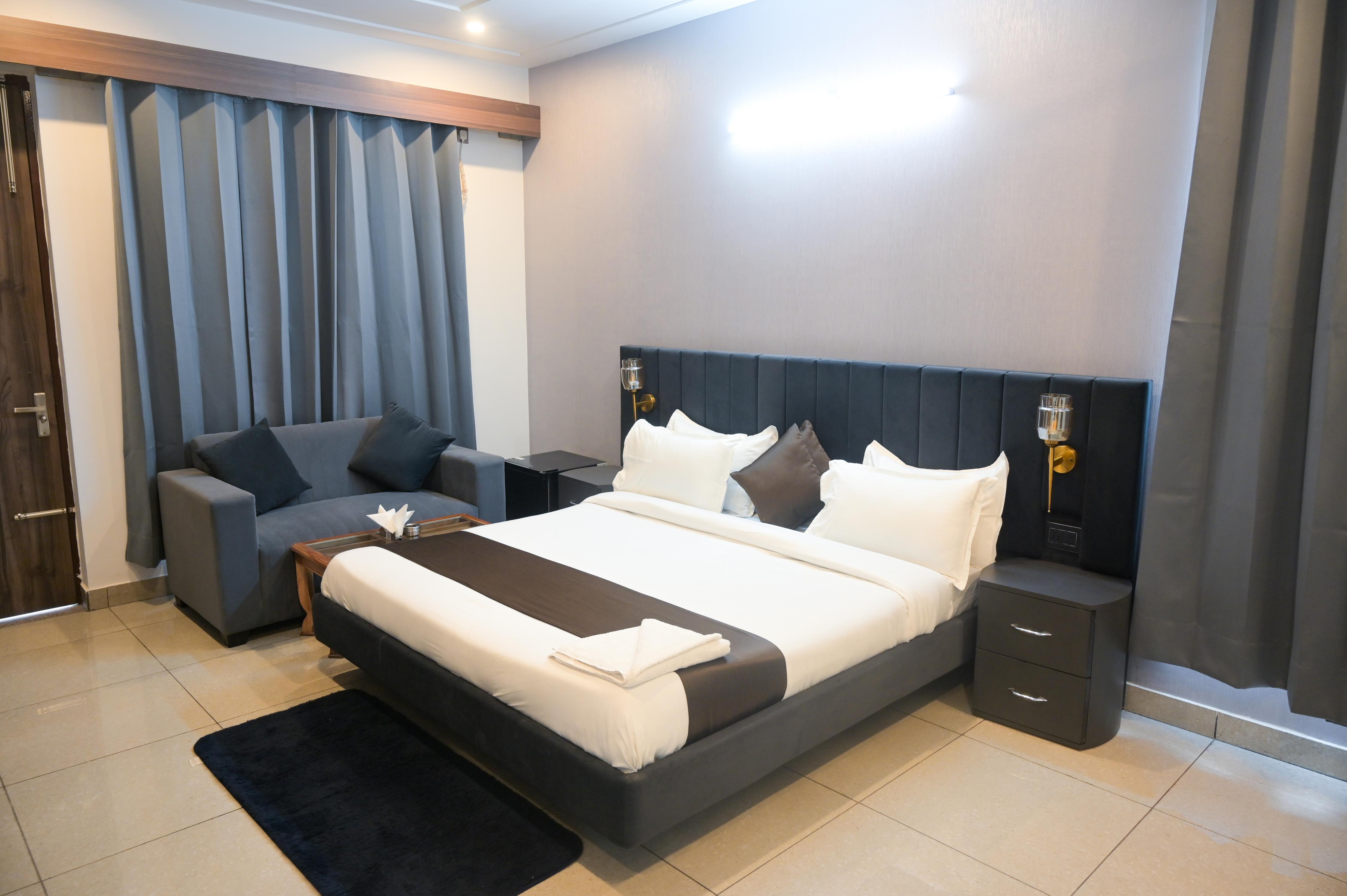 Raj Residency Gurgaon - Tap to explore photos