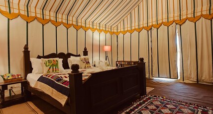 Venture Desert Camp and Resort Room Type - Luxury Swiss Tent