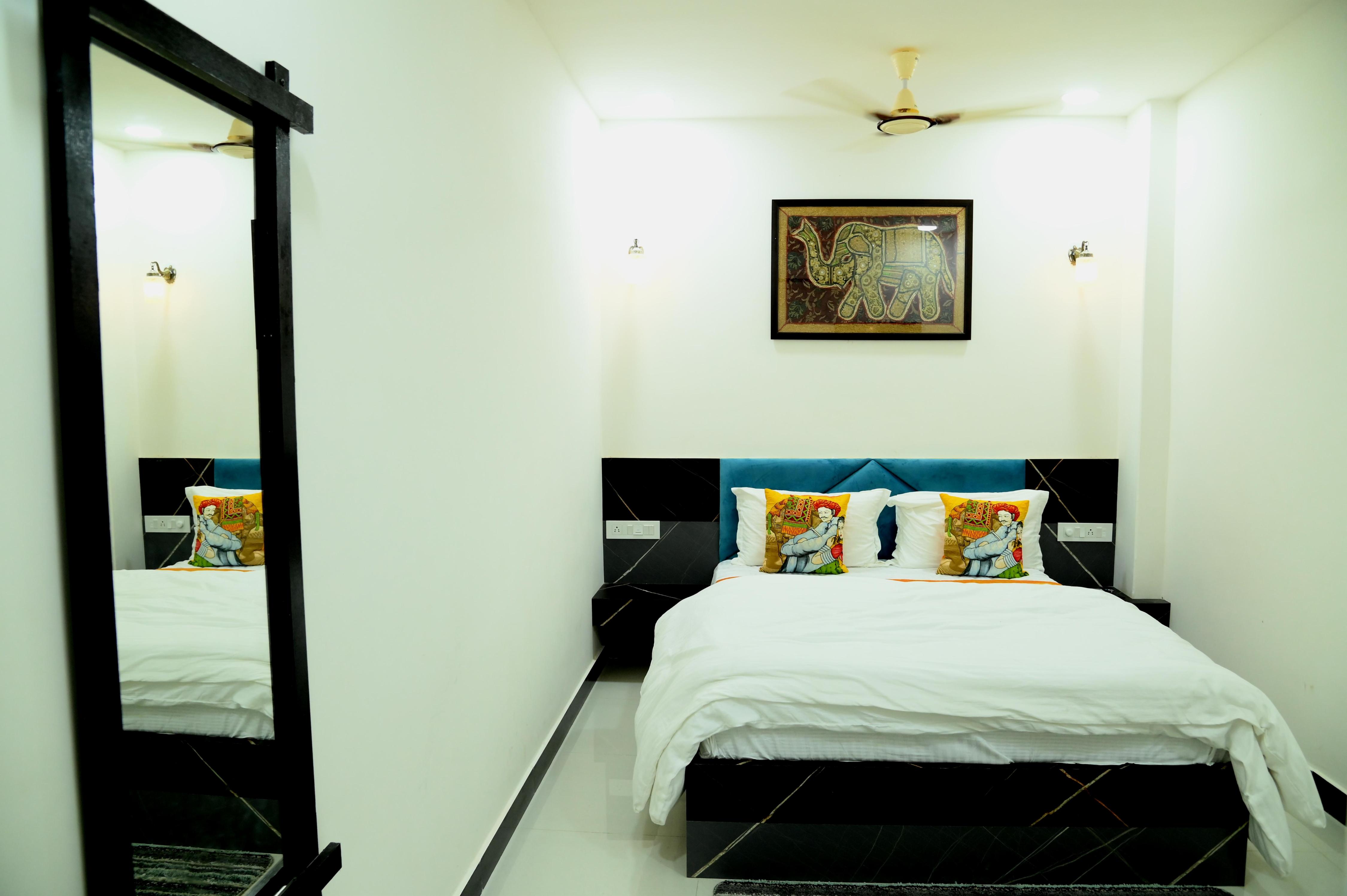 The Travel Bug Jaisalmer Room Type - Deluxe Room