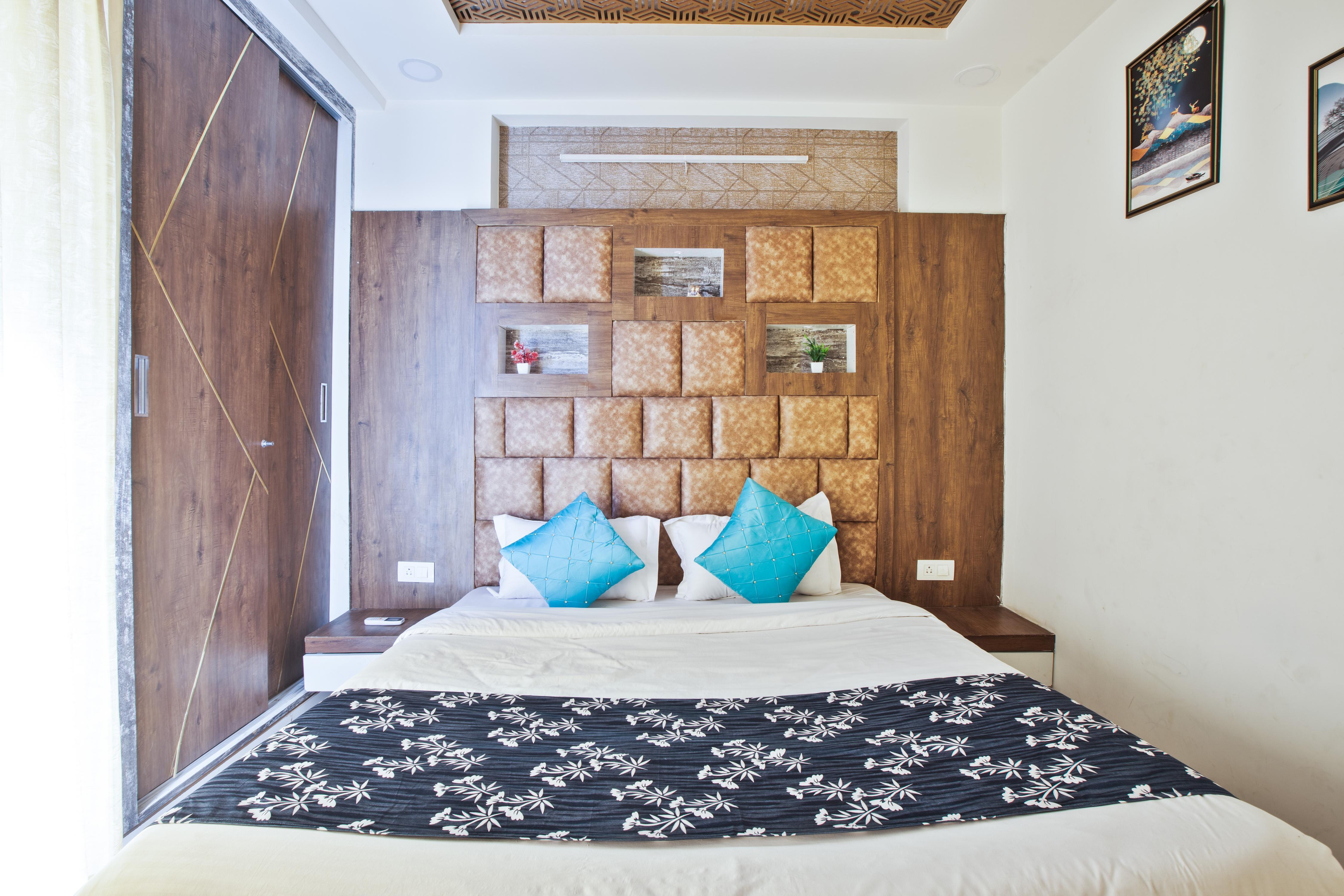 Aaj Golden stay 3BHK Luxury Apt - Tap to explore photos