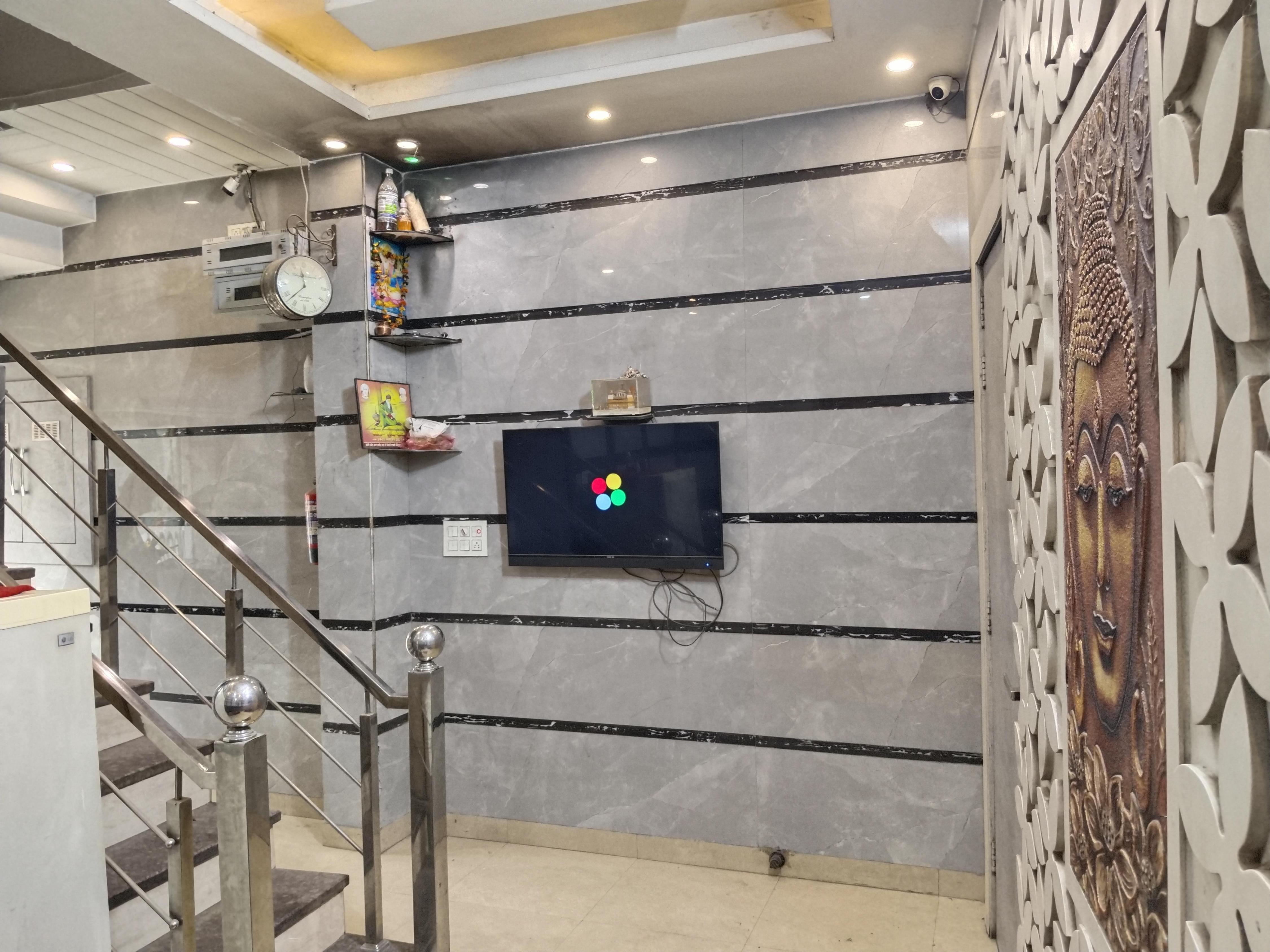 SAMEER HOME STAY - Tap to explore photos