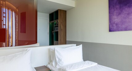 WINK HOTEL DANANG CENTRE, Unscripted by Hyatt Room Type - 2 TWIN BEDS CITY VIEW