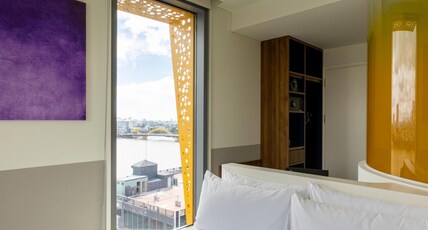 WINK HOTEL DANANG CENTRE, Unscripted by Hyatt Room Type - 1 QUEEN BED RIVER VIEW, CORNER