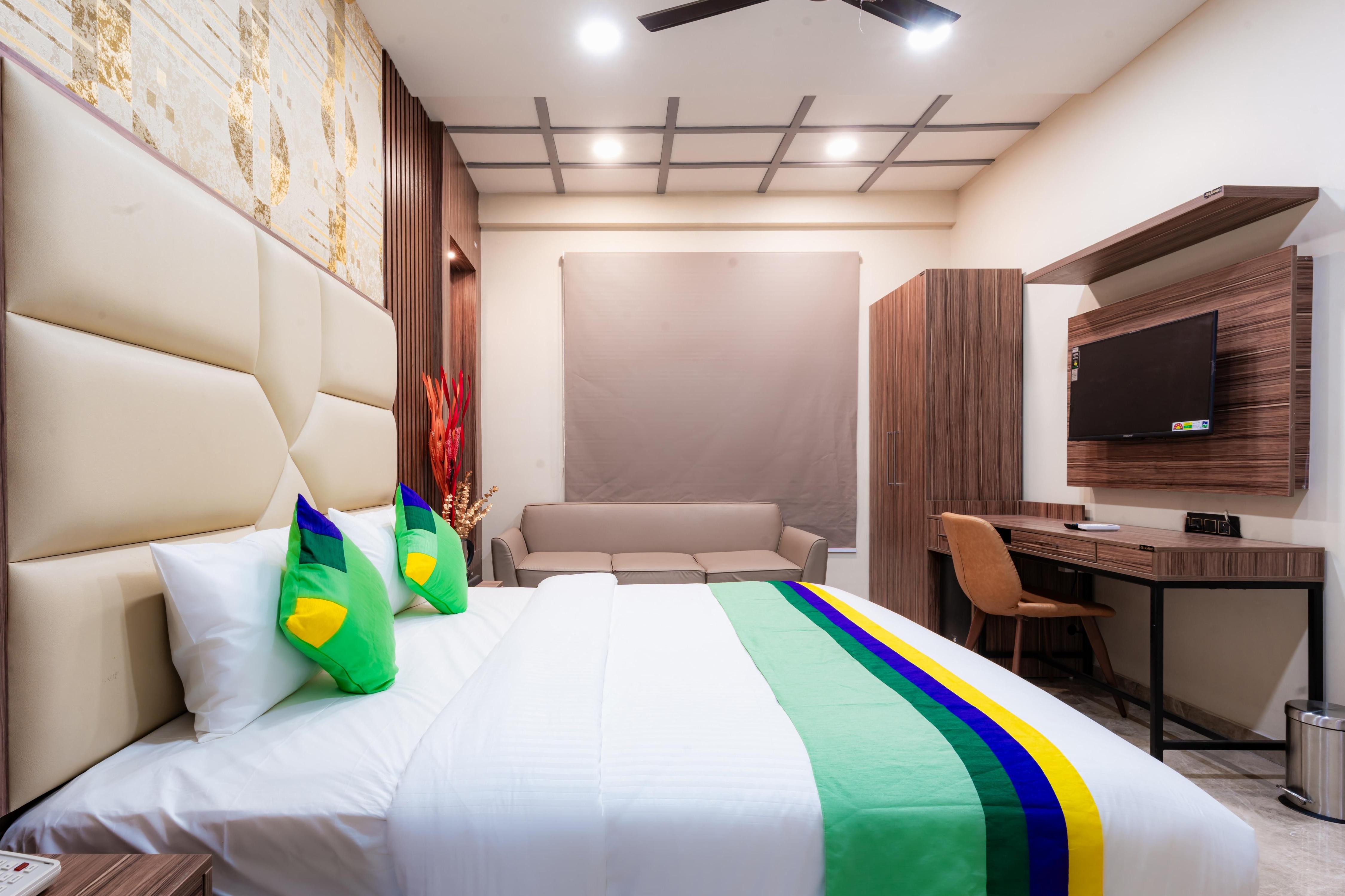 Treebo City Center Room Type - Deluxe Room