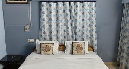 Ohh Hostler Jaipur Room Type - Deluxe Room