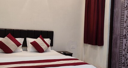 Hotel Mahadev Inn Near Luxa Room Type - Standard Double Non AC Room