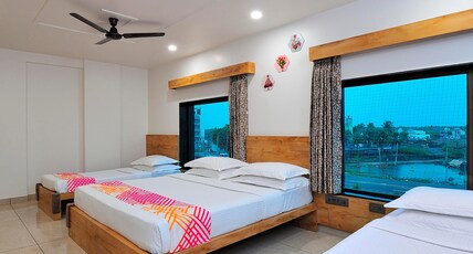 Ginger Somnath Room Type - Premium Executive King Room