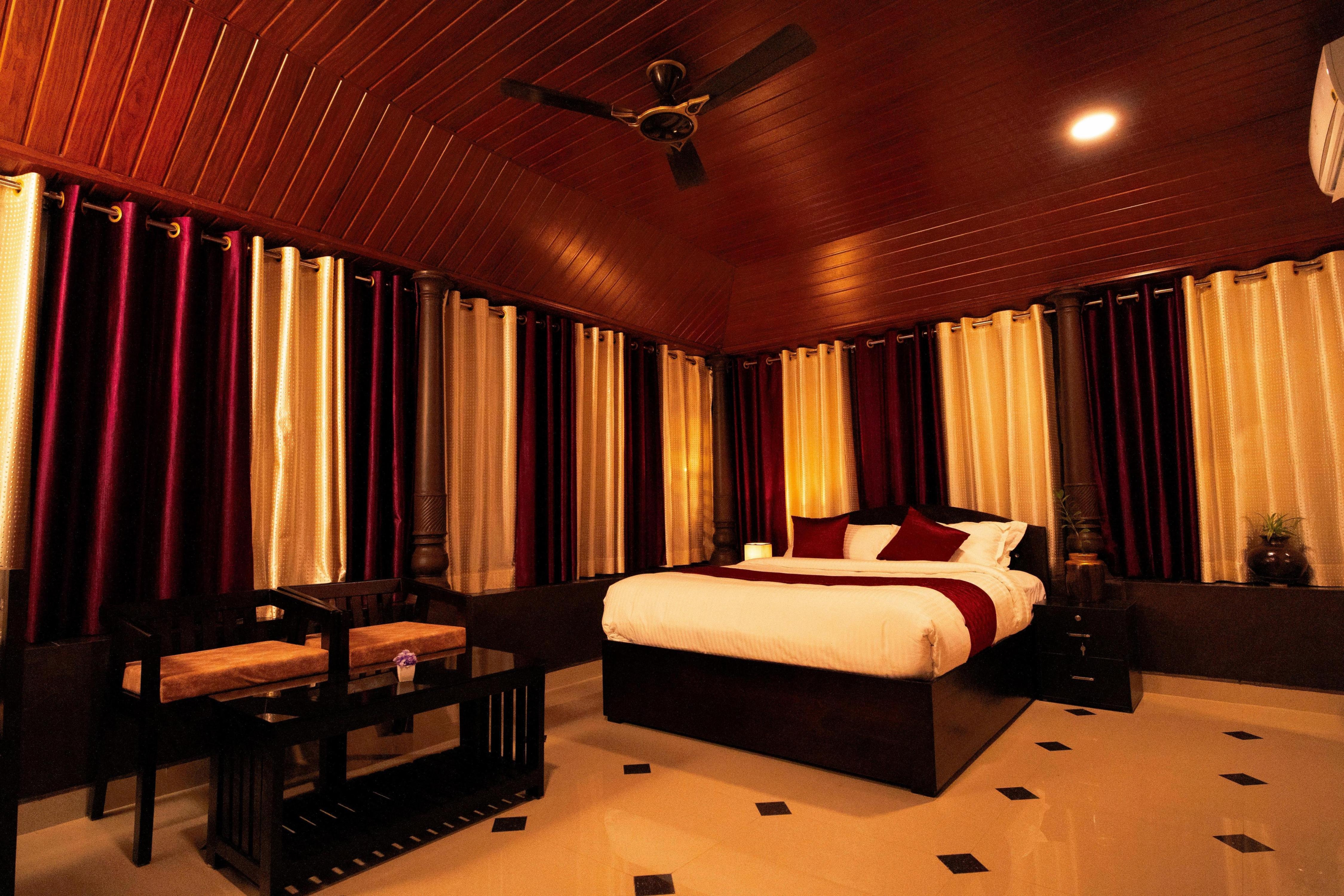Arayathu Heritage Villa Resort Room Type - Premium Suite AC Room