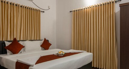 Kochi Vibes Room Type - Deluxe Non AC ROOM