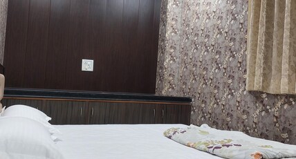 The Gunjan Villa Palace Room Type - Bedroom 8