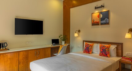 Zostel Pune (Viman Nagar) Room Type - Deluxe Private Room
