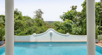 Spectacular Spaces 5BHK field view Pvt Pool villa with Lift, Bathtub & Speaker|Anjuna Vagator B Room Type - Amananjuna 5BHK Villa B by Spectacular Spaces