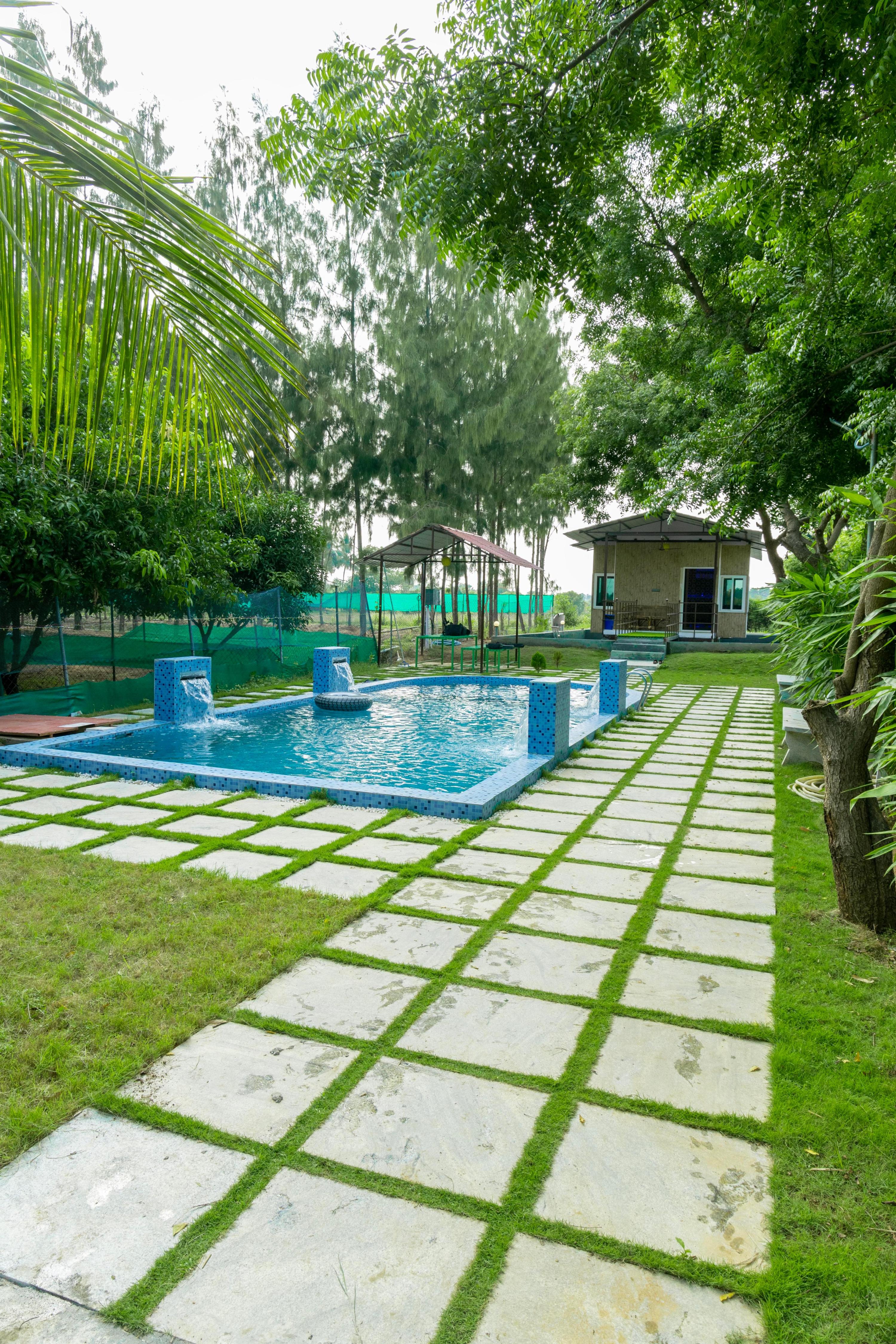 SS Farm Stays - Tap to explore photos