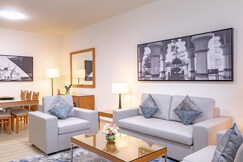 Golden Sands 10