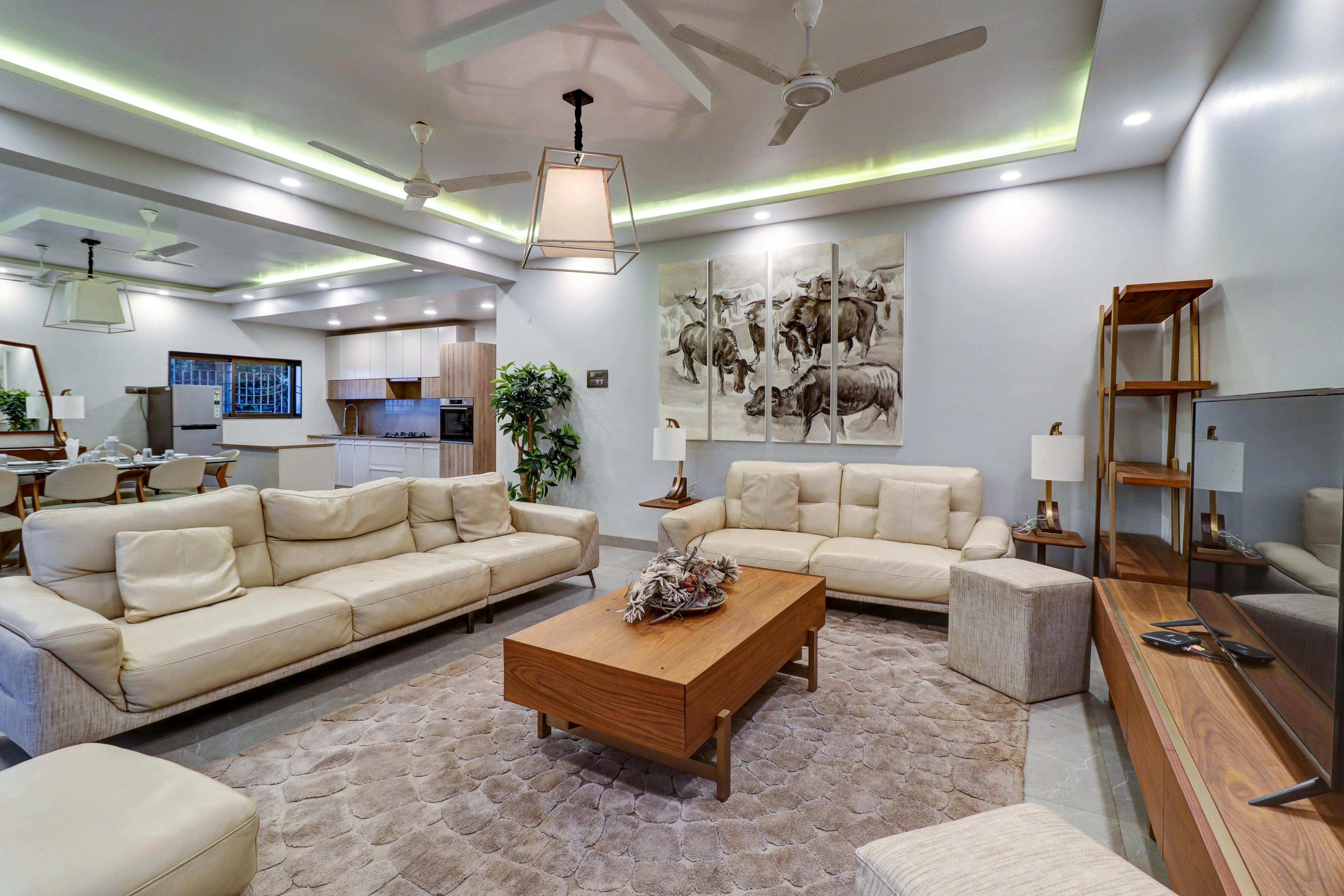 4bhk Arlington Classic - Tap to explore photos