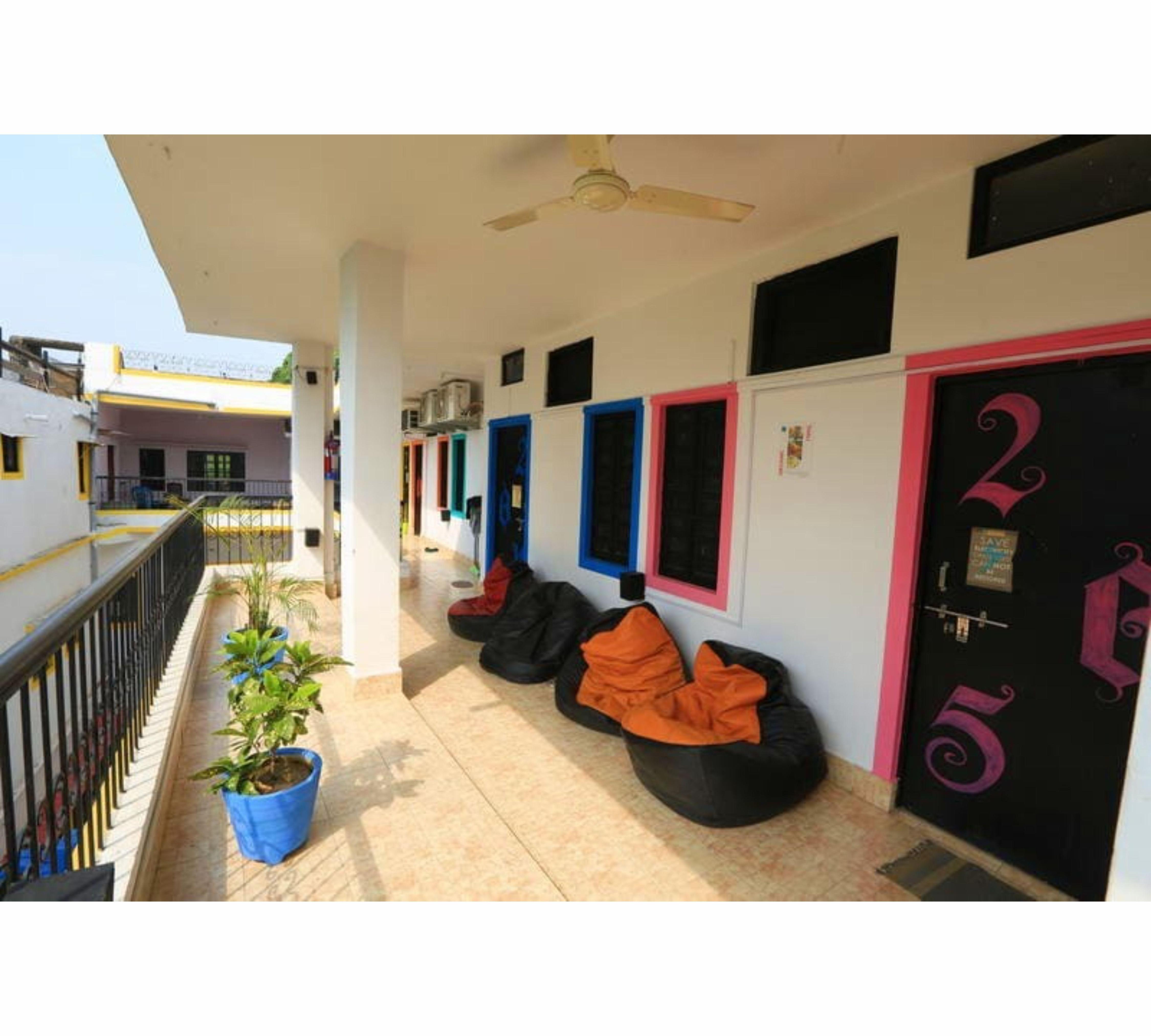 HosteLaVie | Om Home Guest House - Tap to explore photos