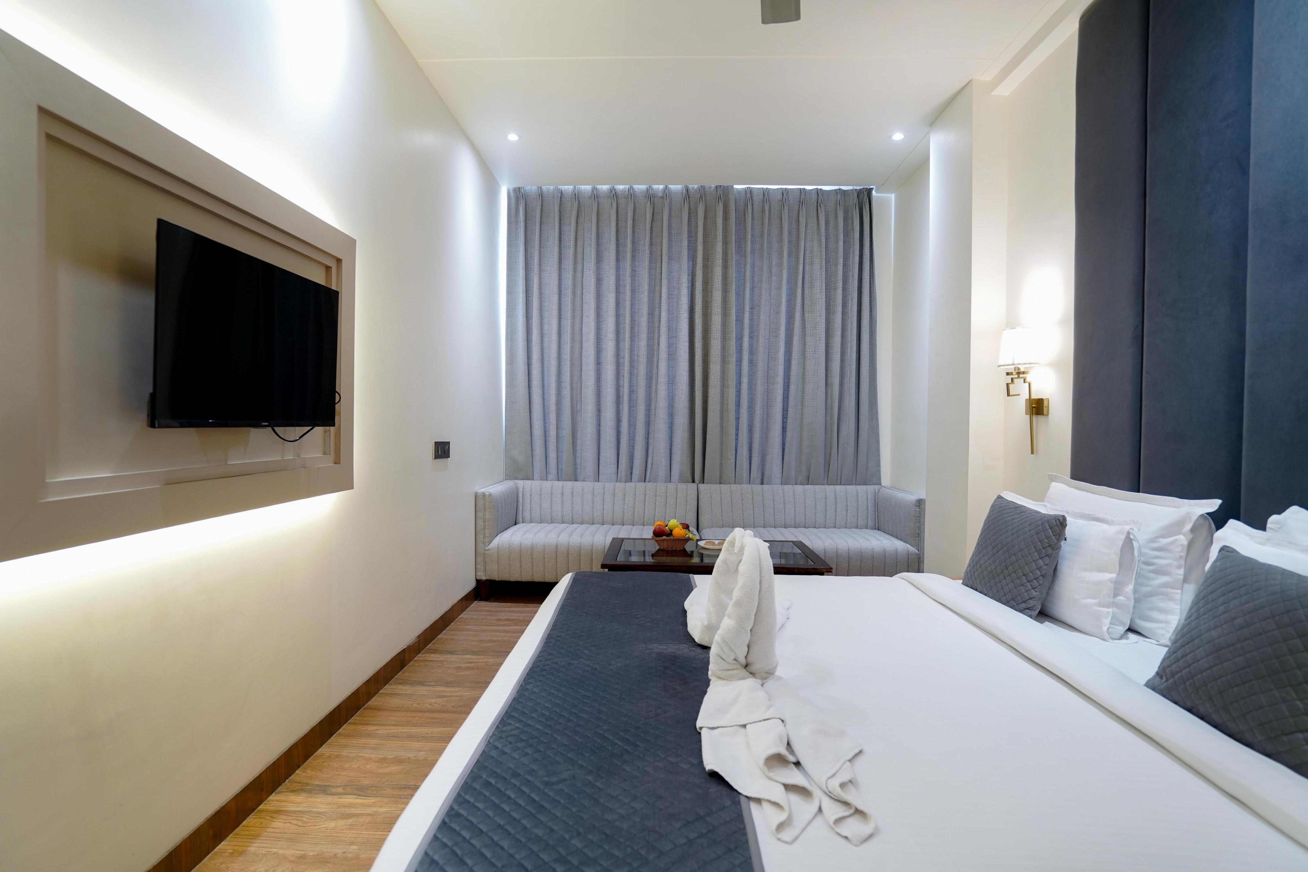 Hotel Royal Central, Jaipur - Tap to explore photos