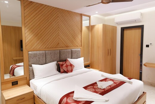 Hotel Sarc Inn