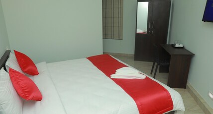 Premier Tourist Home Room Type - DELUX DOUBLE ROOM AC