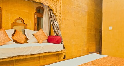 Hotel Sunrise Fort Room Type - Deluxe Double Room