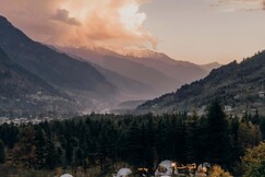 The GlampView
