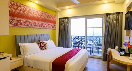 Shamuka Hotel (1 minute walk from Beach) Room Type - Pearl Room (Balcony with Sea View)
