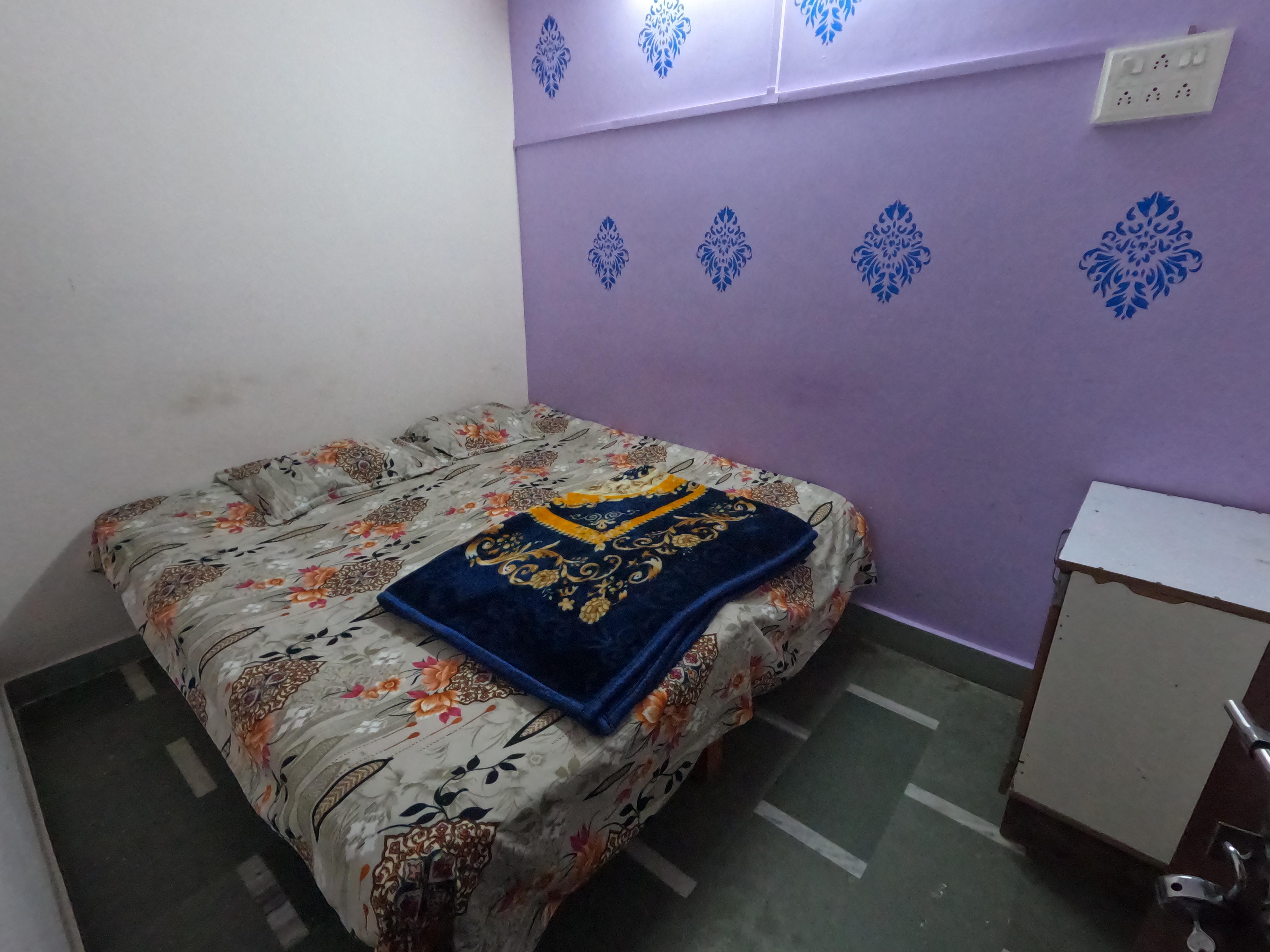 Siddhivinayak Temple Guest House Room Type - Modern AC room (Double) Siddhivinayak Temple Guest House Room Type - Modern AC room (Double)