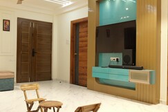 LA Spezia 2BHK Serviced Apartment