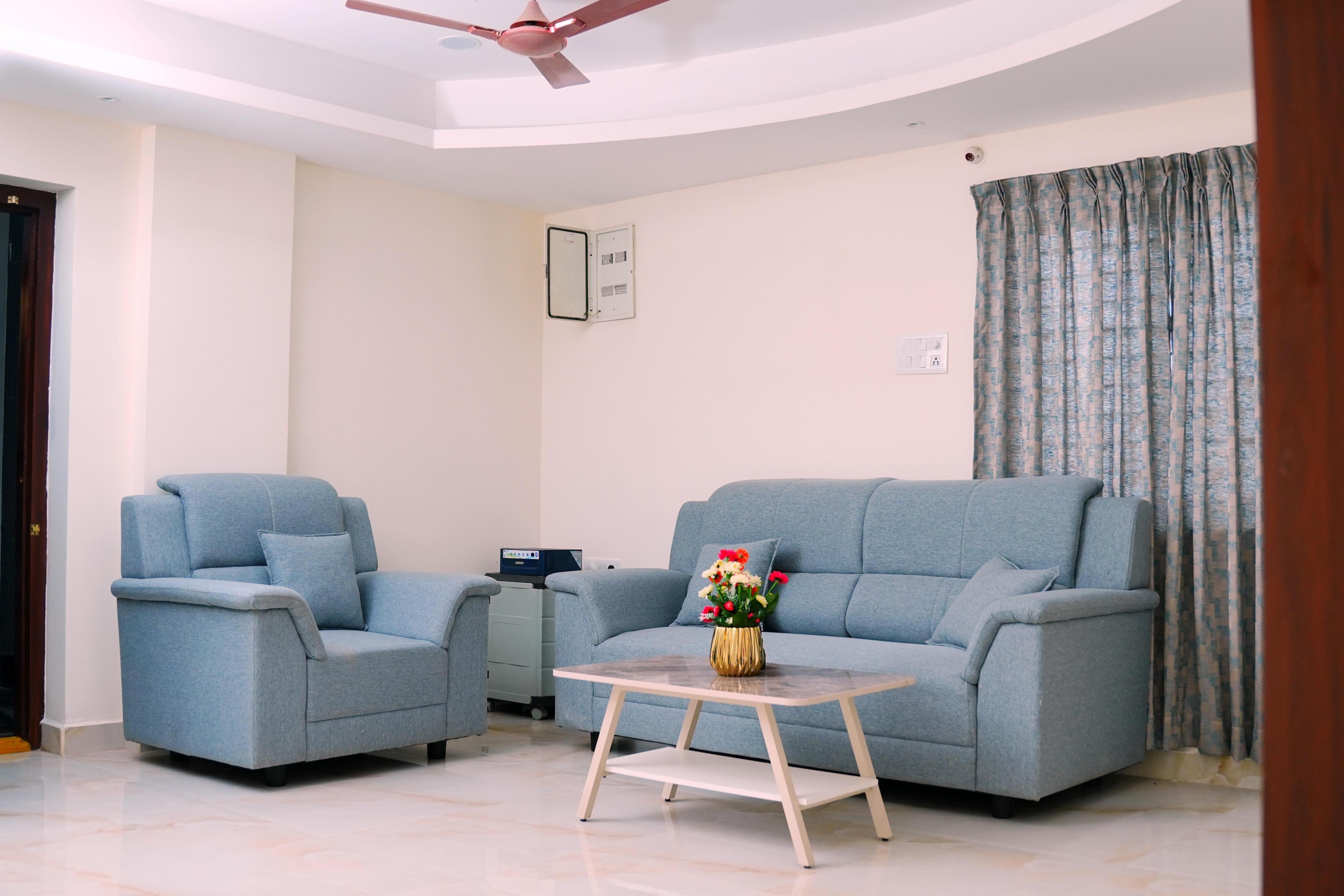 Bhargava Breeze Home Stay - Tap to explore photos