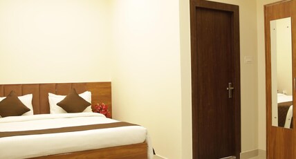 Hotel The Imperia Room Type - Deluxe Room