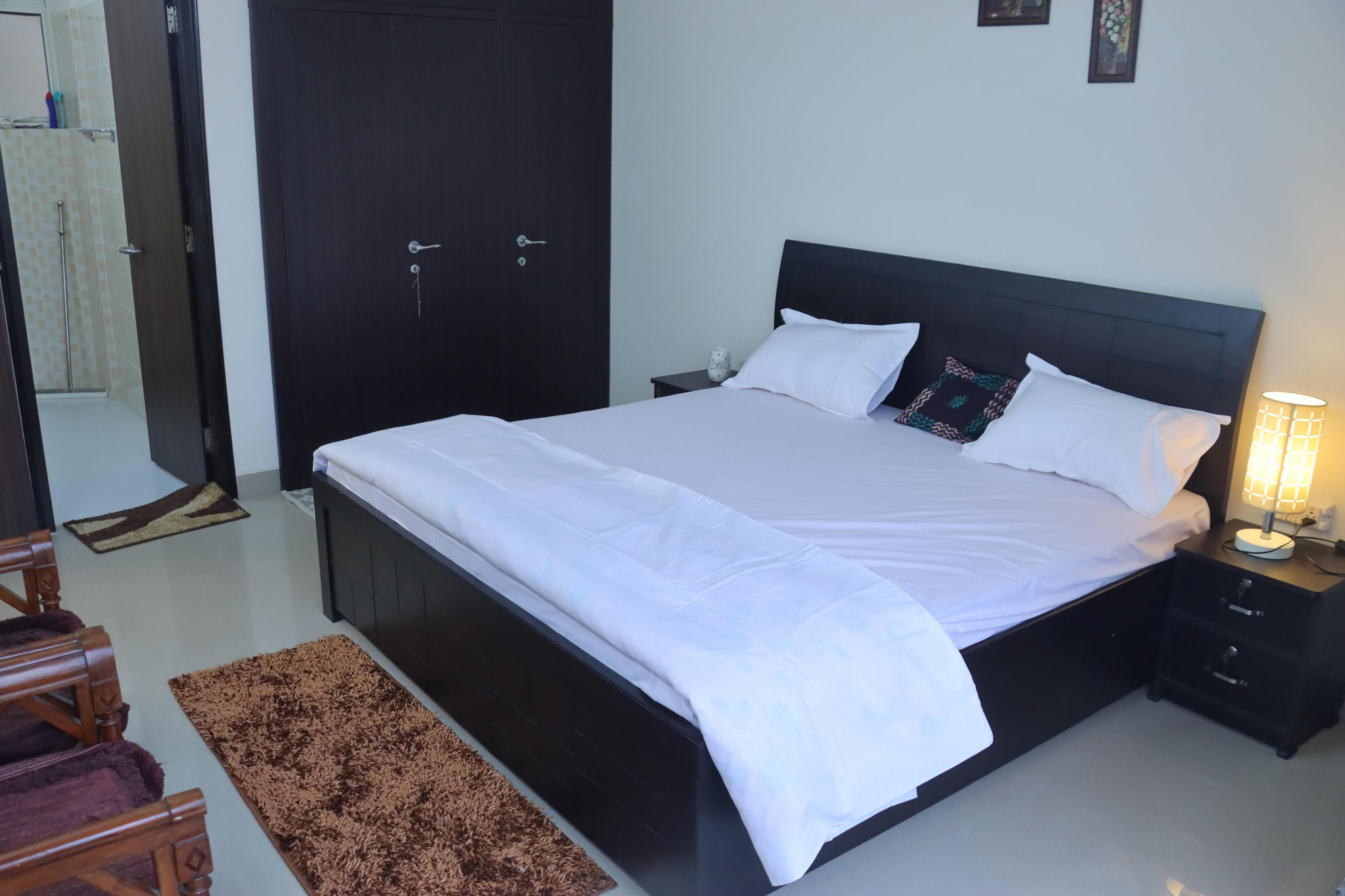 RADIANT LUXURY APARTMENT Room Type - RADIANT LUXURY APARTMENT