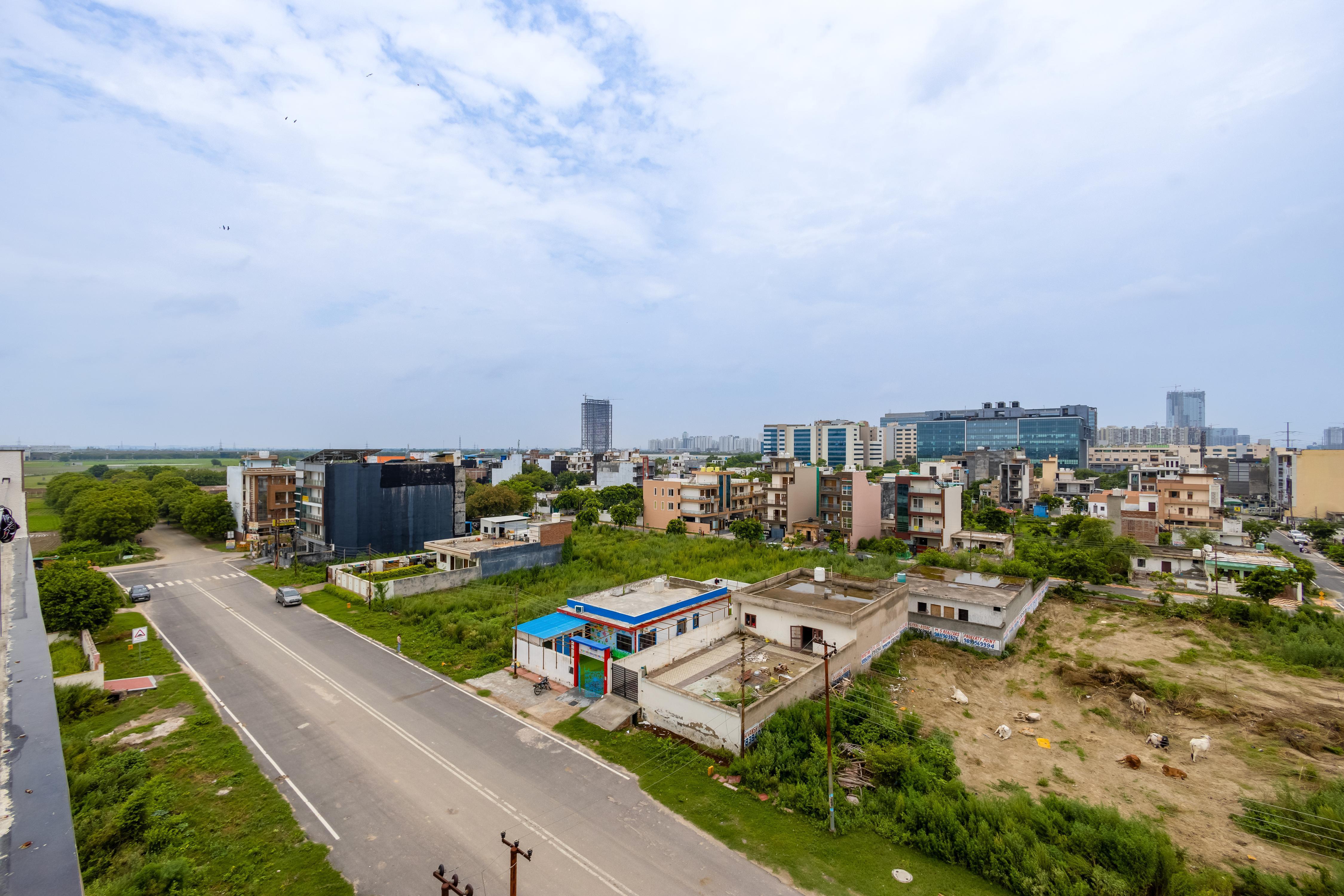 PK Boutique Hotel Noida Expressway - Tap to explore photos