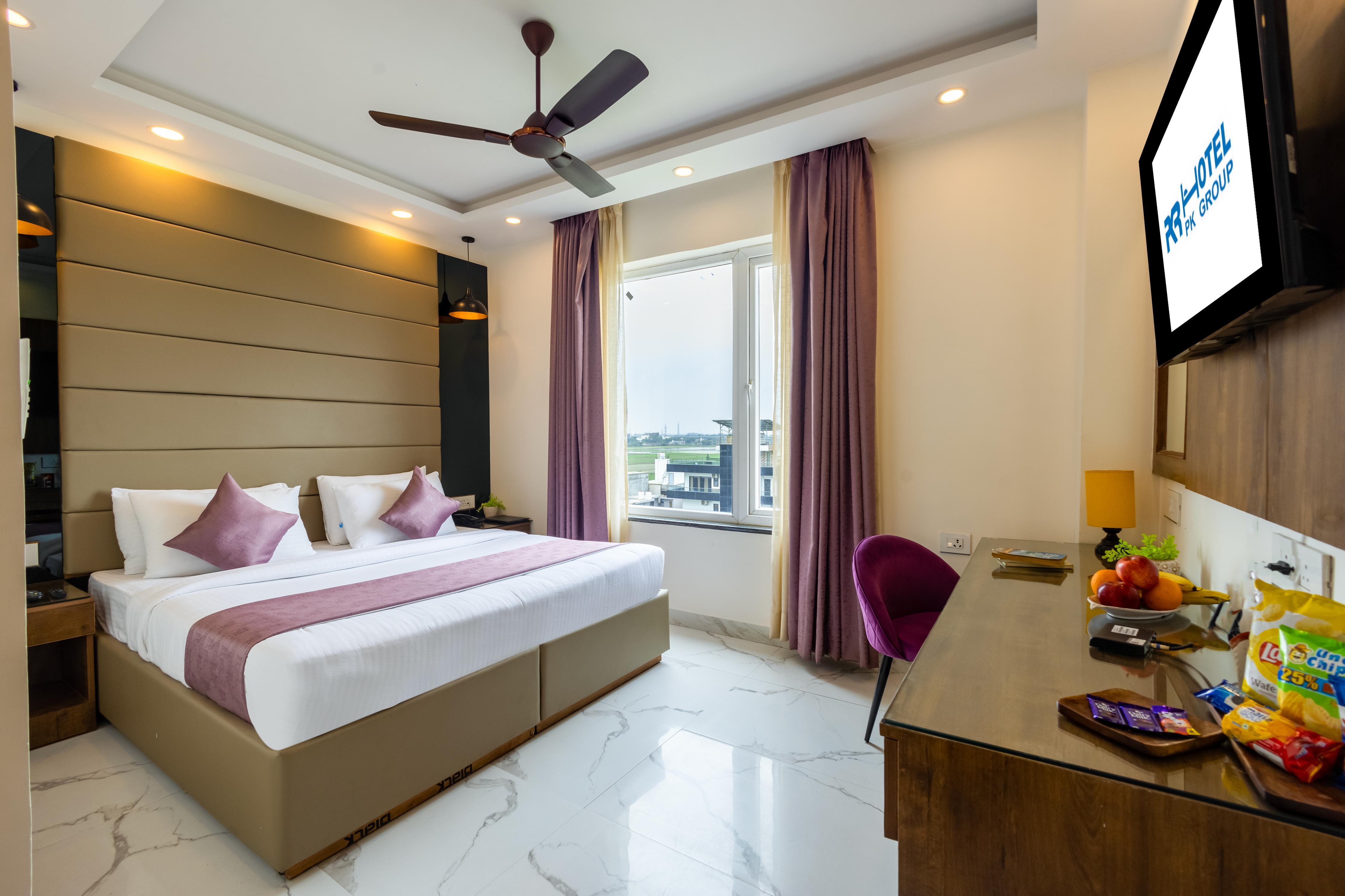 PK Boutique Hotel Noida Expressway - Tap to explore photos