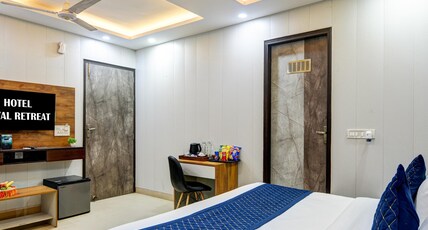 Hotel Royal Retreat Paschim Vihar by Alvish Group Room Type - The Royal Classic Room