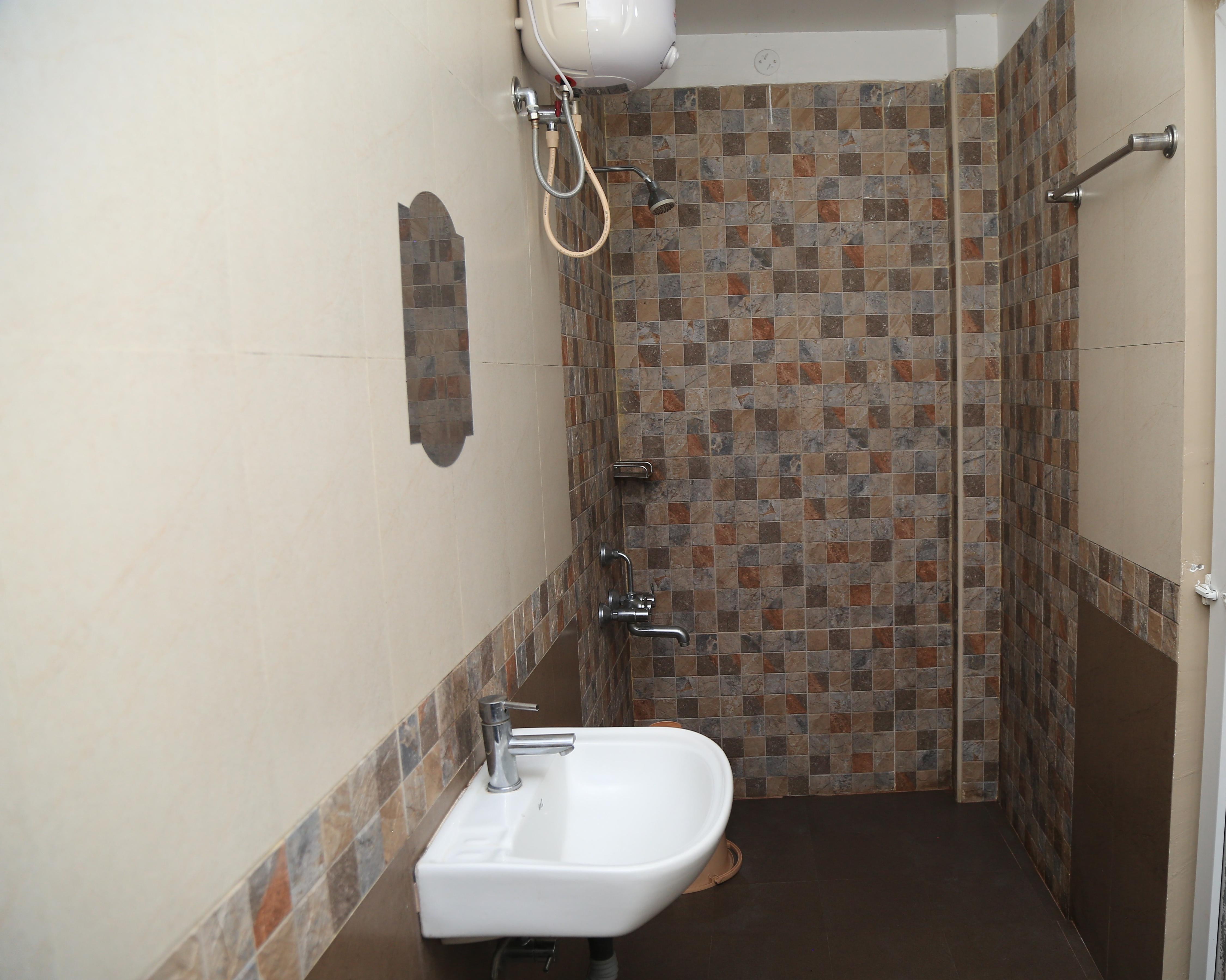 Aaranya Inn Ooty - Tap to explore photos