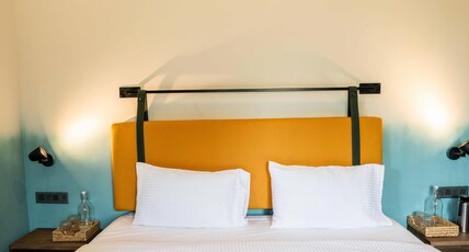 DraperU India (formerly Draper Startup House Hyderabad) Room Type - Deluxe Private Room - King Size Bed