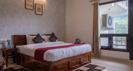 Captain Resorts Room Type - Super Deluxe Room with balcony