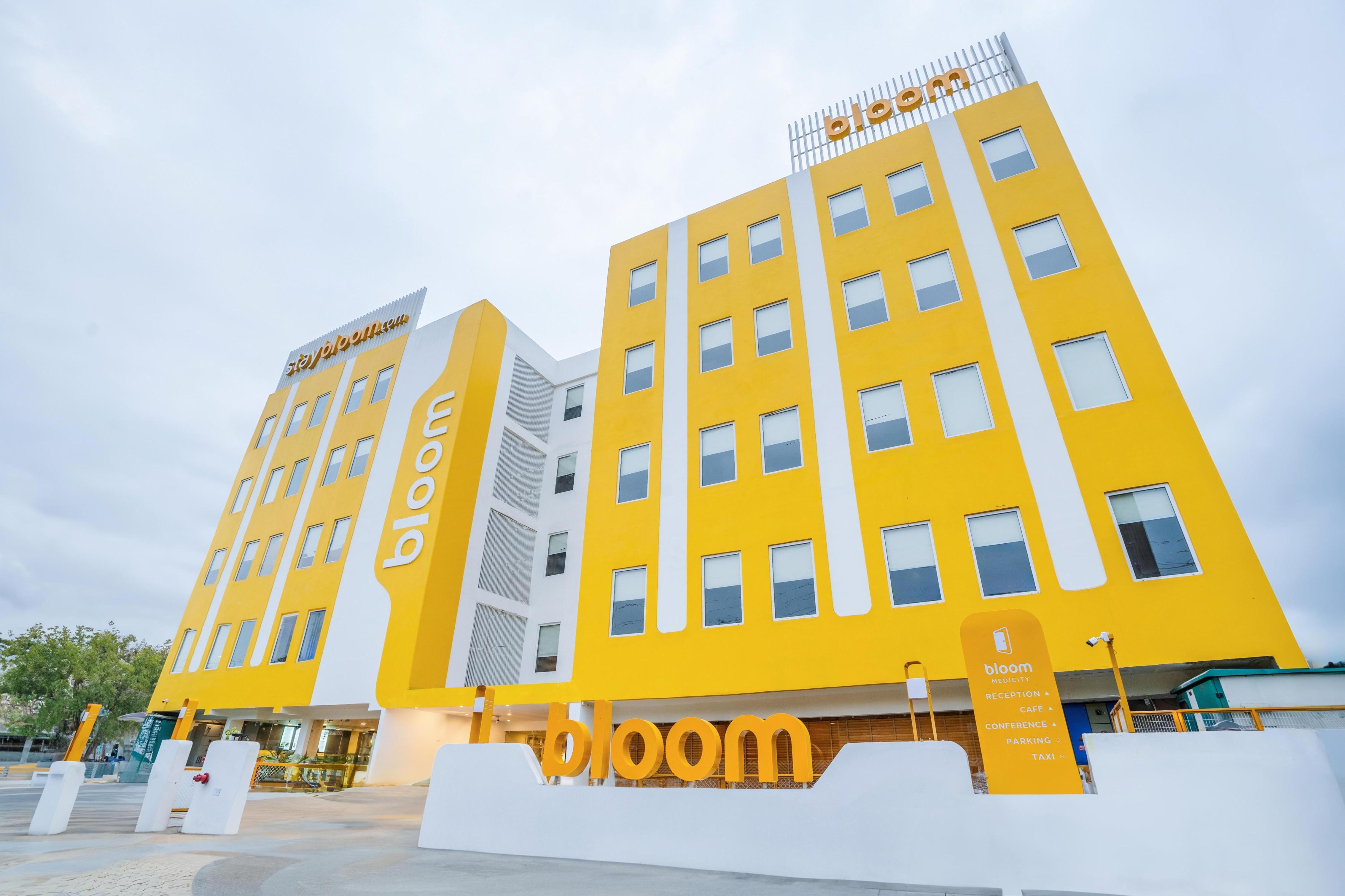 Bloom Hotel - Medicity Gurugram - Tap to explore photos