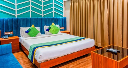 Treebo Express Inn Room Type - Deluxe Family Room Treebo Express Inn Room Type - Deluxe Family Room