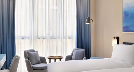 Mercure Dubai Deira Room Type - Classic Room Twin Bed