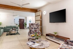 Homlee-Excellency Large 4BHK-South Delhi- NFC