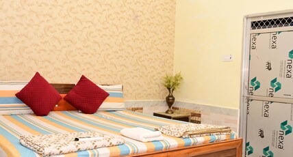Rokadiya Kalyan Mandapam Room Type - Deluxe AC rooms